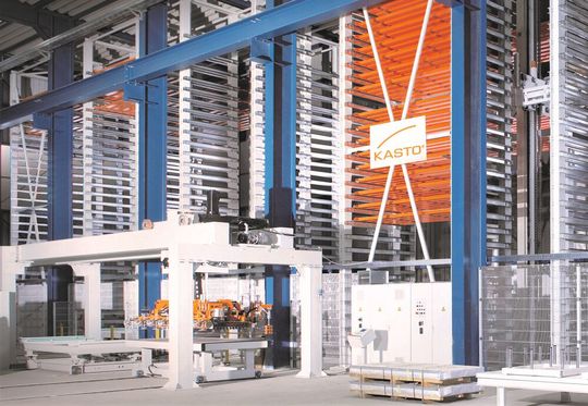 Die Digitalisierung, Vernetzung und Automatisierung von Produktions- und Logistikprozessen ist quasi schon ein Muss. Ein Trend, der auch die Metallverarbeitung betrifft. Kasto zeigt deshalb, wie man schon vom Lager her sein Unternehmen „smart“ machen kann. Die Digitalisierung, Vernetzung und Automatisierung von Produktions- und Logistikprozessen ist quasi schon ein Muss. Ein Trend, der auch die Metallverarbeitung betrifft. Kasto zeigt deshalb, wie man schon vom Lager her sein Unternehmen „smart“ machen kann.