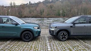 Opel gegen Dacia: Sieht so das neue Duell in der Klasse der preisgünstigen Familienautos aus? (Bild: Rosenow – VCG)