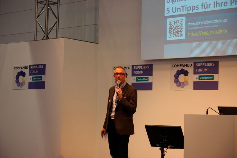 Das Xing-Gruppentreffen wird moderiert von Peter Reinhardt, Chefredakteur von Devicemed. (Schäfer / Devicemed)