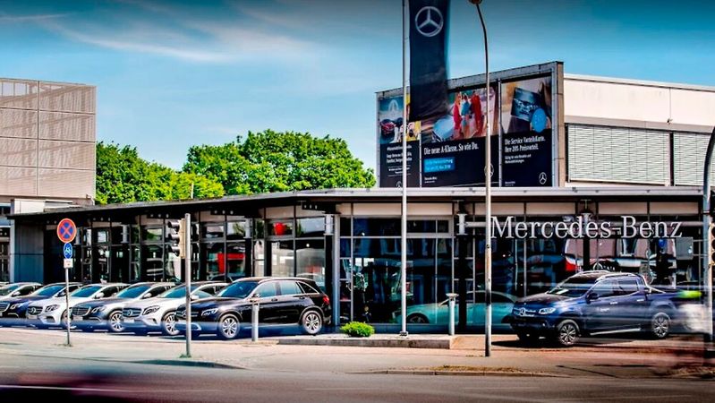 Die Mercedes-Benz Niederlassung Lübeck wechselt den Besitzer. (Bild:  Mercedes-Benz AG)