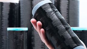 Im Rahmen der Carbon Lab Factory Lausitz wird am Standort Guben eine Pilotanlage zur Herstellung nachhaltiger, kostengünstiger und wettbewerbsfähiger Carbonfasern errichtet werden. (Bild: Fraunhofer IAP / Kristin Stein)