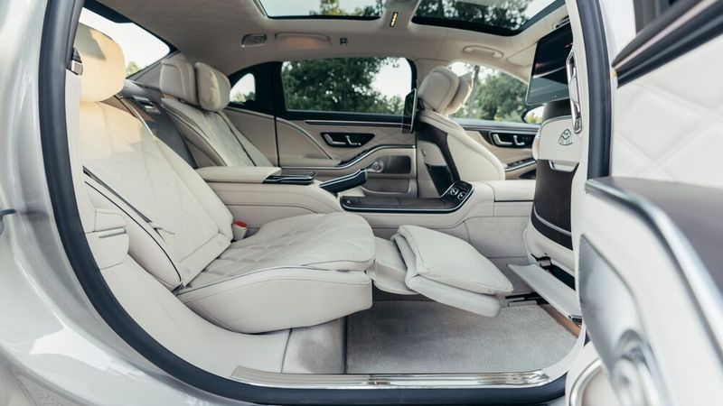Die vierte Generation des MBUX-Systems arbeitet schneller, intelligenter und persönlicher. (Bild: Mercedes-Benz)