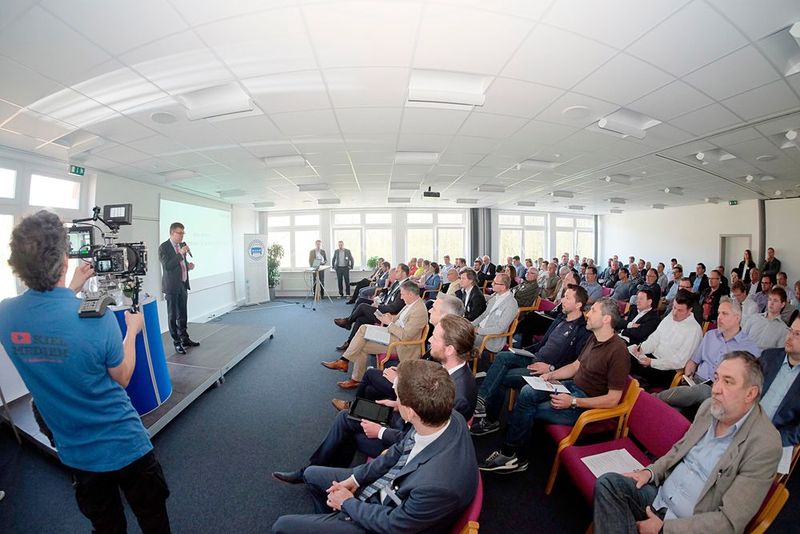 Ein volles Haus bescherte der erste „digitale“ Tag dem Kfz-Landesverband Schleswig-Holstein. (Bild: Zietz)
