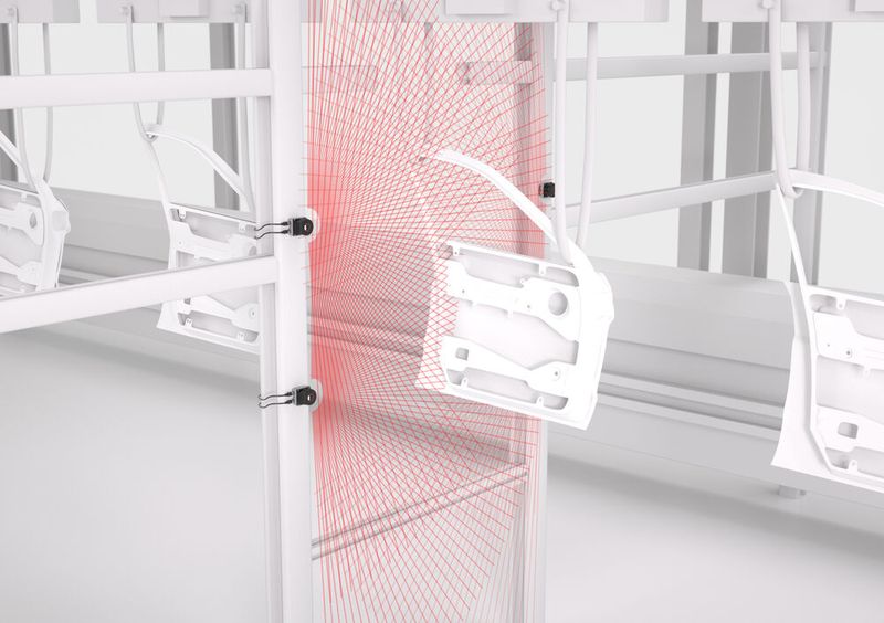 Die Laserscanner der Serie ROD 500 können mit ihrer hohen Auflösung von 0,025° die Kontur von Teilen auch bei unterschiedlichen Oberflächen (hochglänzend oder matt) exakt ermitteln.  (Bild: Leuze)