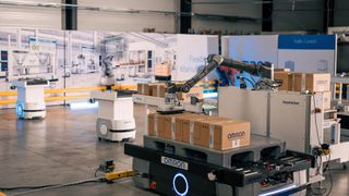 Projekte rund um Industrieroboter und Mobilroboter sollen von der neuen Organisation profitieren.  (Bild: Omron)