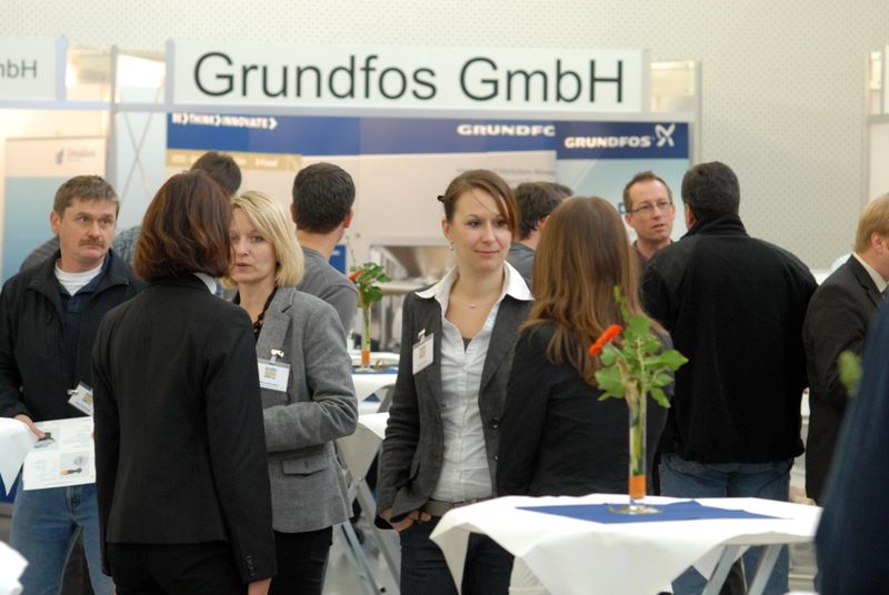 Impressionen vom Pumpen- und Schüttgutforum 2011.  Aktuelle Informationen zum PuS-Forum am 23./24. Oktober 2012: • Offizielle Seite • Gesamtprogramm (PDF) • Anmeldung (Bild: PROCESS)