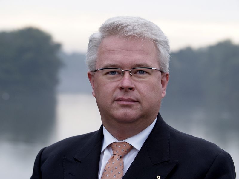 Die Nürmont Installations GmbH & Co.KG,Nürnberg, hat eine neue Führungsmannschaft . Neben Jochen Loy als Geschäftsführer tragen die Prokuristen Klaus Preißler, Dominik Lohmann und Bernd Dominsky die Verantwortung.  (Archiv: Vogel Business Media)