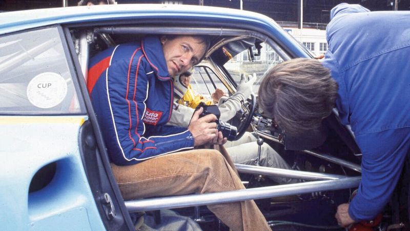 Für das perfekte Foto war Hans Peter Seufert bereit, fast alles zu tun. (Bild: H. P. Seufert/AMS)