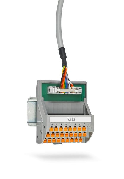 Die direkte Anbindung: Push-in-Anschluss bei einem achtkanaliges Initiatormodul  (Bild: Phoenix Contact)