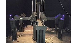 Die Neurowissenschafter am IST Austria schickten Ratten durch ein kreuzförmiges, vierarmiges Labyrinth, um einen Zielort mit einer Belohnung aufzuspüren, der nach unterschiedlichen Regeln definiert war. (IST Austria – Csicsvari Gruppe)