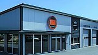 Das Unternehmen Haltec baute den Kfz-Betrieb im US-Retro-Design. (Haltec)