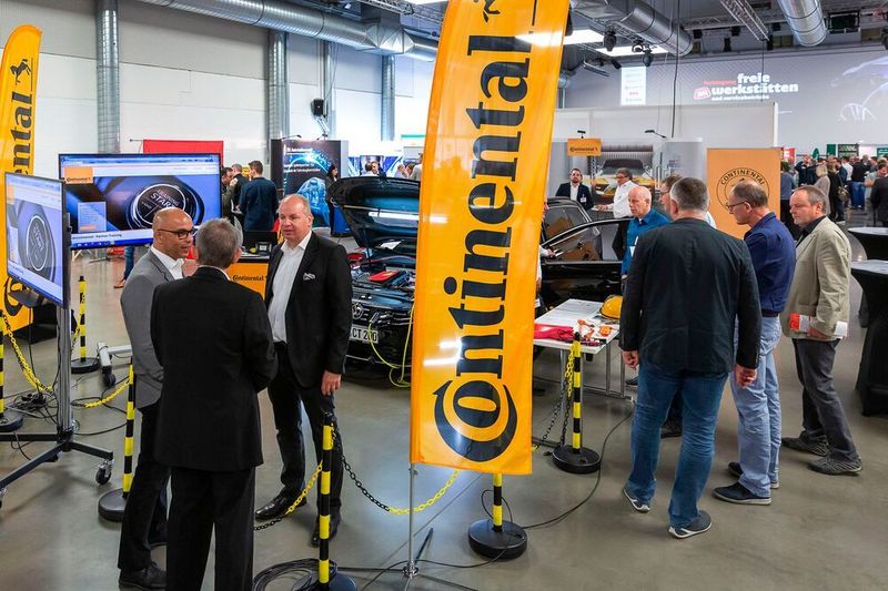 Continental rückte auf der Fachtagung seine Kompetenz in Sachen Elektromobilität in den Fokus. (Stefan Bausewein)