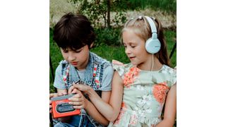 Young children are more vulnerable to potential harm from noise exposure. (Source: frei lizenziert)