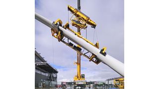 Die „Bunny“-Traverse von Ematec ermöglicht die Hasenohrmontage von Rotorblättern. (Bild: Ematec)