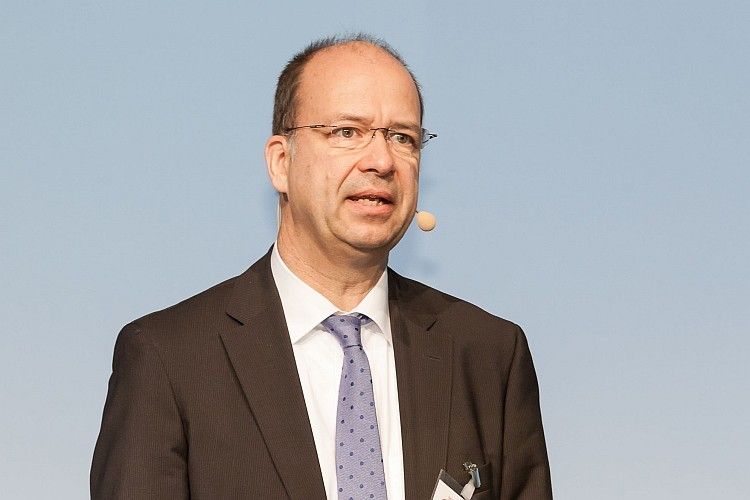 Über Neuheiten aus der Verbandsarbeit informierte Dr. Axel Koblitz, Hauptgeschäftsführer des ZDK. (Foto: Bausewein)