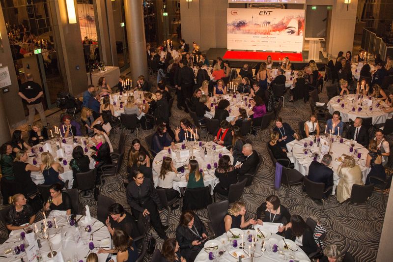 Festliche Stimmung auf der Award-Gala (Bild: Vogel IT-Akademie)