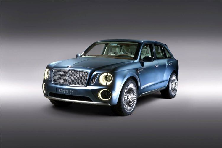 Vor seinem Antritt bei Bentley war die protzig gezeichnete SUV-Studie EXP 9 F auf dem Genfer Salon im Frühjahr 2012 beim Publikum und in den oberen Rängen des Konzerns krachend durchgefallen. (Foto: Bentley)