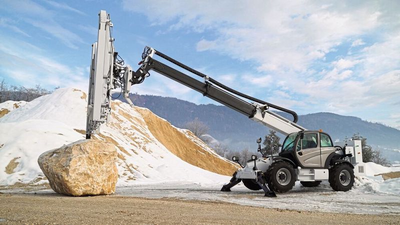 Die mobile Diamantseilsäge MDS 5034 ist mit Gleitlagern und Energieketten von Igus ausgestattet.(Bild:  Schwing GmbH)