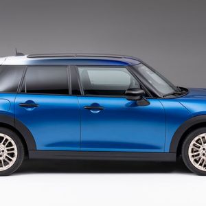 Wie bisher kommt der Mini 5-Türer auf 4,04 Meter Länge.(Bild:  Bernhard Filser)