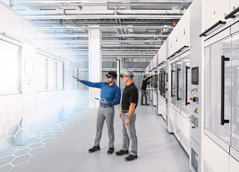 2020 wird Festo für seine KI-Lösungen ausgezeichnet. Der Champion aus dem Ländle nutzt auch cyber-physikalische Systeme wie das Motion Terminal (rechts). (Bilder: Festo)
