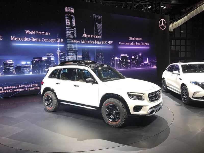 And with the GLB Mercedes showcases the study of a new SUV model. (press-inform)