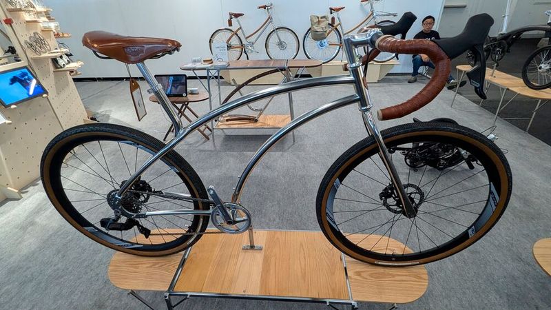 Cleaner geht kaum mehr: tolles Naked-Bike im puristischen Look. (Bild: Dominsky – VCG)