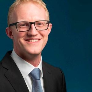 Christian Krieg, LMT Kieninger, Lahr: „Sensorik zeigt an, ob die einzelnen Schneidelemente aus- beziehungsweise eingefahren sind, um eine Beschädigung der Bauteile beziehungsweise Werkzeuge zu verhindern.“ 