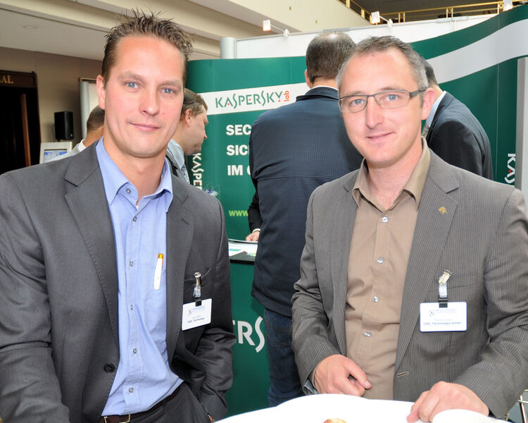 Dennis Biest (li.) und Thorsten Lüker (beide Igel) (Archiv: Vogel Business Media)