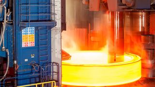 Auf den Maschinenbau kommen härtere Zeiten zu, die Auftragseingänge schrumpfen bereits. (SMS Meer)