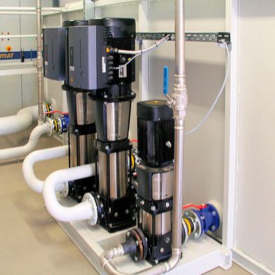 Full-flow microfiltration to 3 to 5 µm, demand-based backwashing, precise temperature control, and modular system architecture make the cooling lubricant peripherals a real performance factor for the entire production chain. (Source: Vomat)