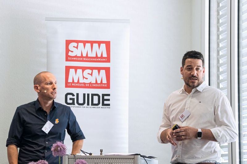 René Schäfer, Seveco Software und Raphael Rudolf, Robert Ott AG zeigten auf wie zentral eine klare Kommunikation zwischen Anwender und Softwareanbieter ist, um die Effizienz und Qualität von Prozessen zu steigern. (Bild: Thomas Entzeroth)