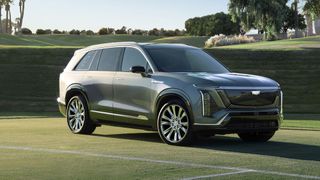 Im Frühjahr 2025 bringt Cadillac mit dem Vistiq ein stattliches E-SUV in den USA auf den Markt. (Bild: Cadillac)