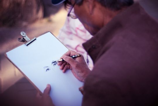 Die Buyer Persona repräsentiert den typischen Kunden eines Unternehmens. Die Buyer Persona repräsentiert den typischen Kunden eines Unternehmens.