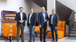 Der neu formierte Weidmüller-Vorstand von links: Dr. Christian von Toll (CSO), Dr. Timo Berger (CTO), Dr. Sebastian Durst (CEO) und André Sombecki (CFO). Mit diesem Team stellt sich Weidmüller nun der Herausforderung Zukunft, um weiter zu wachsen. (Bild: Weidmüller)