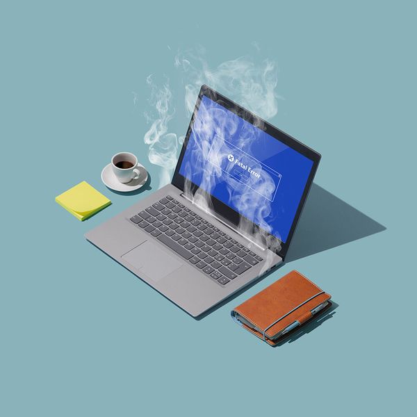 Theorie ist wenn du alles weißt aber nichts funktioniert. Praxis ist wenn alles funktioniert aber niemand weiß warum. Beim Programmieren ist Praxis und Theorie vereint: Nichts funktioniert und niemand weiß warum. (Bild: stokkete - stock.adobe.com)