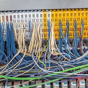 This is how the control cabinets looked before modernization.(Image: Bruckmann Control Technology GmbH)