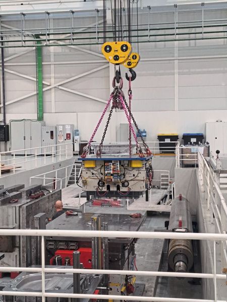 Many mould makers offer try-outs on their own injection-moulding machines. (Source: Alexander Stark)