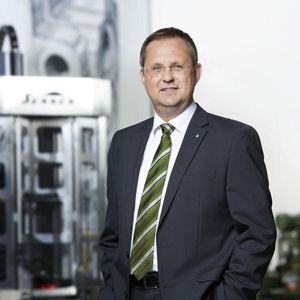 Hommel-Geschäftsführer Gisbert Krause:„Wir zeigen auch der Intec 2013 unser aktuelles Know-how und die Highlights in Sachen Drehen, Fräsen und Kreuzschleifen.“