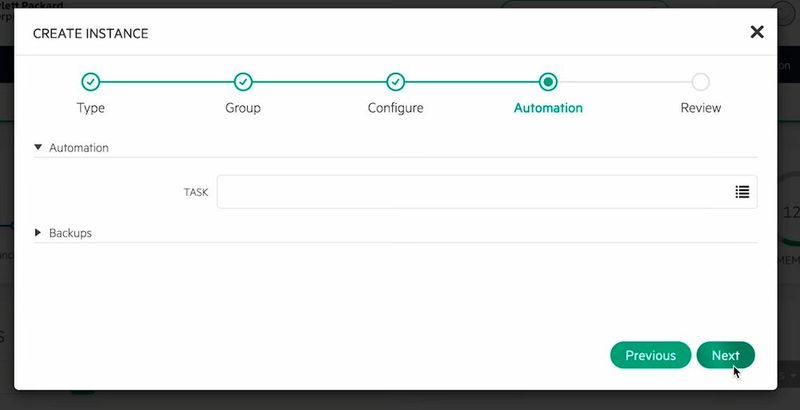 Der Assistent „Create Instance“ führt in fünf Schritten von Type über Group, Configure und Automation bis Review durch die Bereitstellung einer neuen VM. (Bild: Joos | HPE)