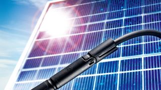 Heutzutage werden zur Verkabelung  von Photovoltaik-Anlagen vermehrt Steckverbinder eingesetzt. (Archiv: Vogel Business Media)