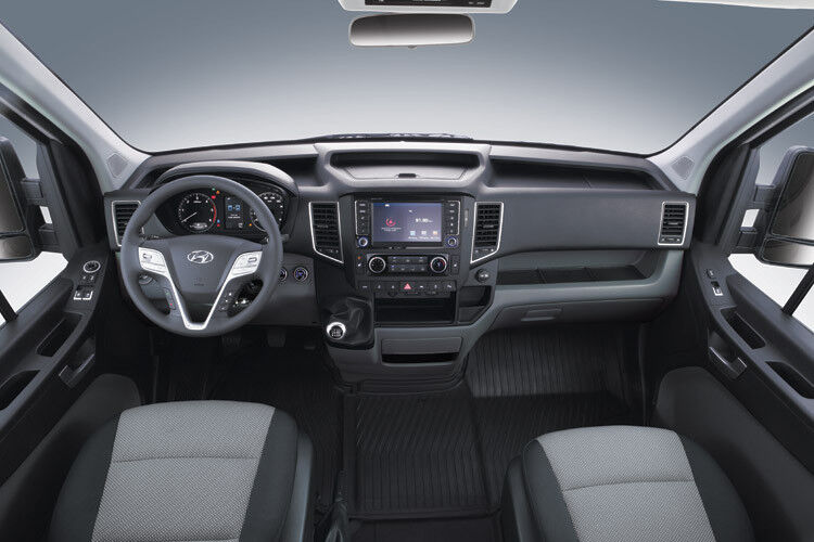 Hyundai will die Kunden unter anderem durch ein modernes, pkw-artiges Design im Innenraum überzeugen. (Foto: Hyundai)