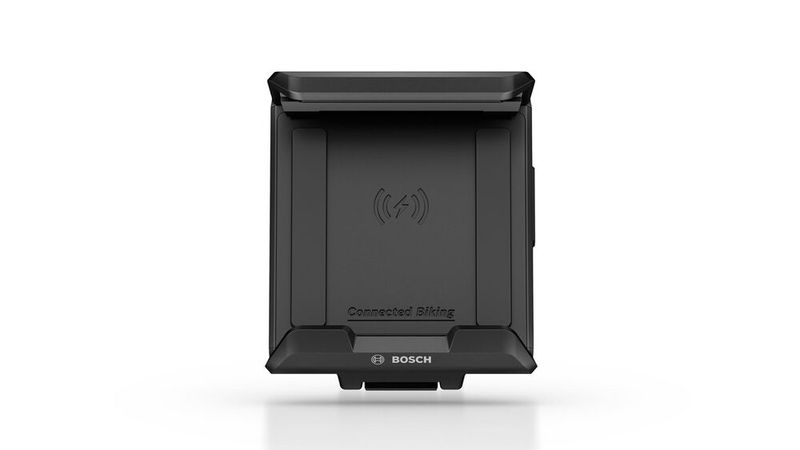 Das Smartphone kann in der rund 50 Euro teuren Halterungslösung mit Strom versorgt werden. (Bild: Bosch)