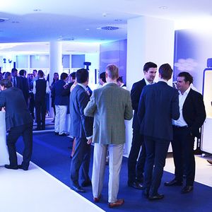 Der Empfangsbereich – noch ohne „Highlight-Car“.(Foto:  Rehberg)