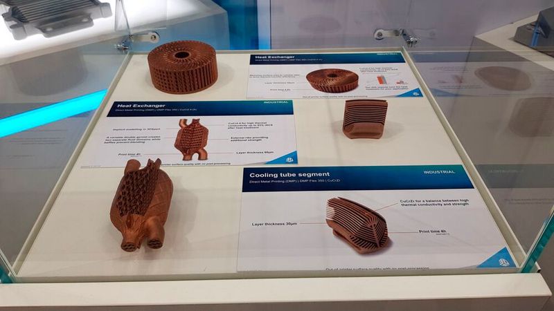 3D Systems präsentierte neue Materialien für das Laserschmelzen, wie die Kupferlegierung CuCr2.4.  Sie ist verwendbar in Wärmemanagement- und Kühlanwendungen für High-Tech- und Konsumgüter.   (Bild: D.Quitter / VCG)