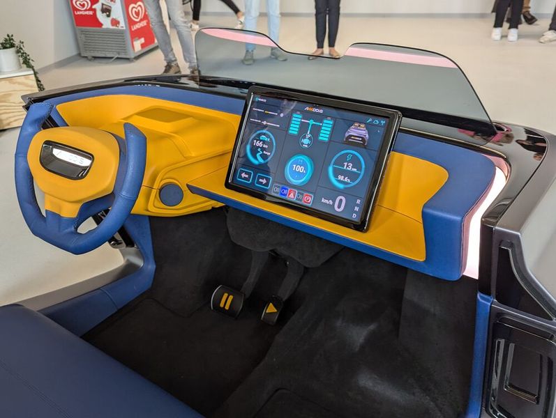 Das Urban Lifestyle Vehicle zeigt als Rahmen für das Smart-Battery-Konzept, wie man unterschiedliche Batterietechnologien auf modulare Weise in einen standardisierten Rahmen einbinden kann. (Bild: Stefanie Eckardt)