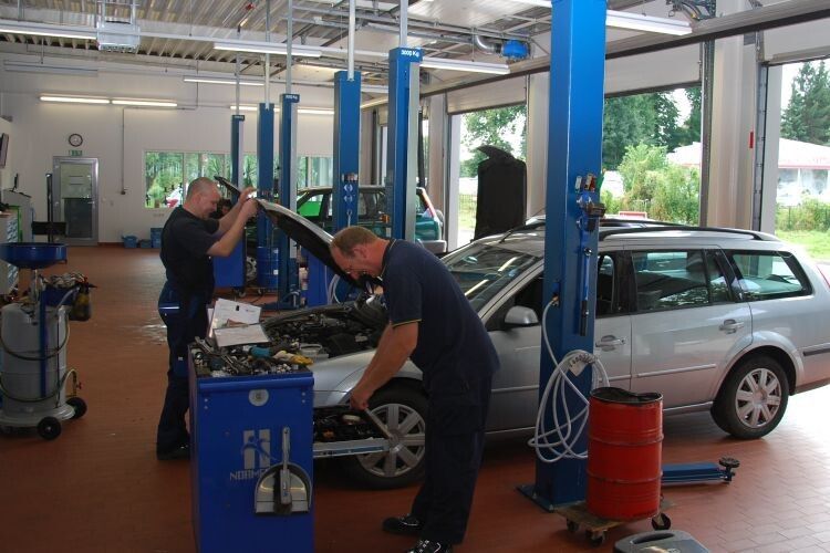 Gut ausgebildete Servicemitarbeiter garantieren eine hohe Arbeitsqualität. (Foto: Rubbel)