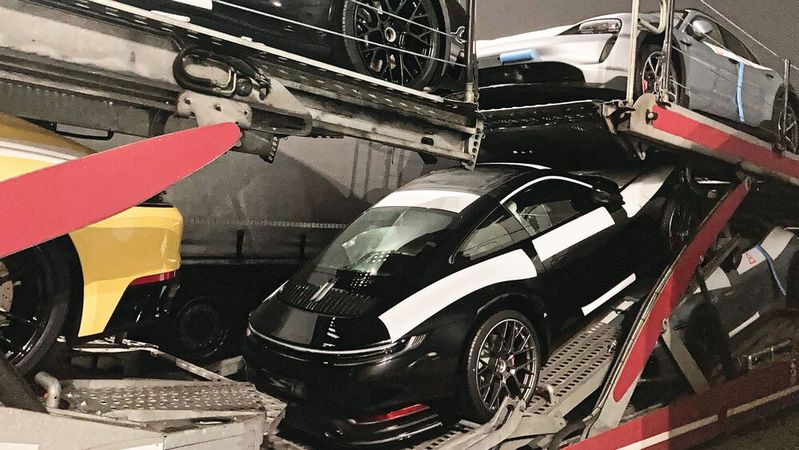 Die deutschen Hersteller kamen mit ihren Fabrikaten bis auf Ford gut durch das letzte Verkaufsjahr und verzeichneten Zuwächse.(Bild:  Rehberg / »kfz-betrieb«)