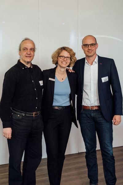 (v. l.) David Schmitz (Rottländer Business IT), Stephanie Pelch (C&P) und Matthias Rottländer (Rottländer Business IT) (dbc (deutschlands business-cloud))