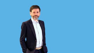 Dr. René Sternberg ist seit 14. Januar 2026 Teil der Geschäftsführung bei Hirschtec, einem Service Provider für den Digital Workplace. (Bild: Hirschtec, bearbeitet mit Canva)