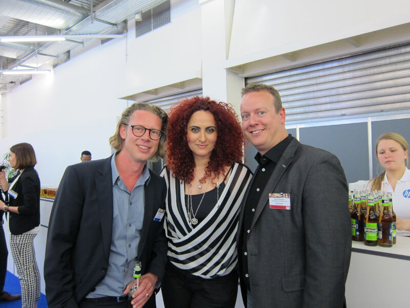 Besa Agaj, IT-BUSINESS, mit Carsten Weber, Microsoft, und Ralf Schweitzer, GSD (r.) (Bild: IT-BUSINESS)